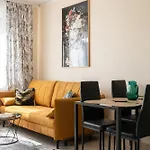Rentplanet - Apartamenty Miedziana