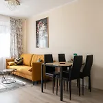 Rentplanet - Apartamenty Miedziana